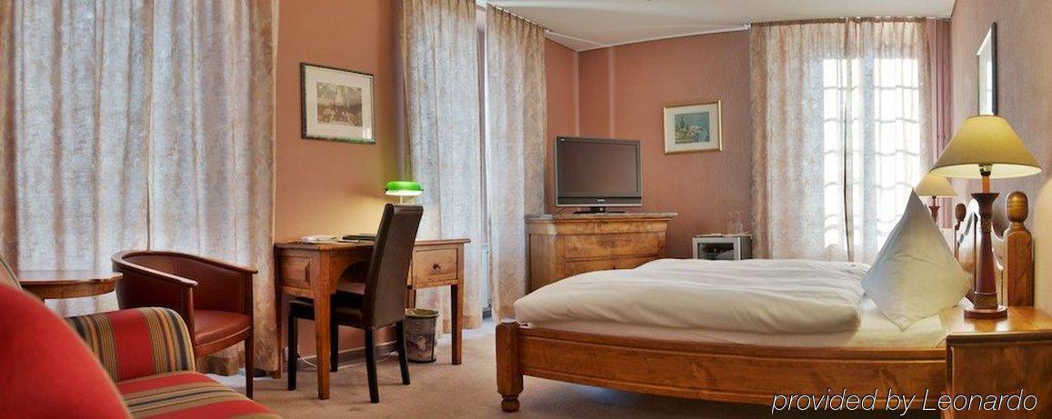 Hostellerie Les Chevreuils Лозана Стая снимка